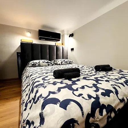G15 Centre Stylish Flat Budapest