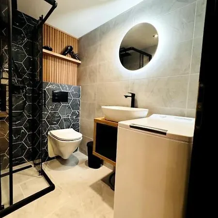 Apartment G15 Centre Stylish Flat *