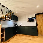 Apartman G15 Centre Stylish Flat